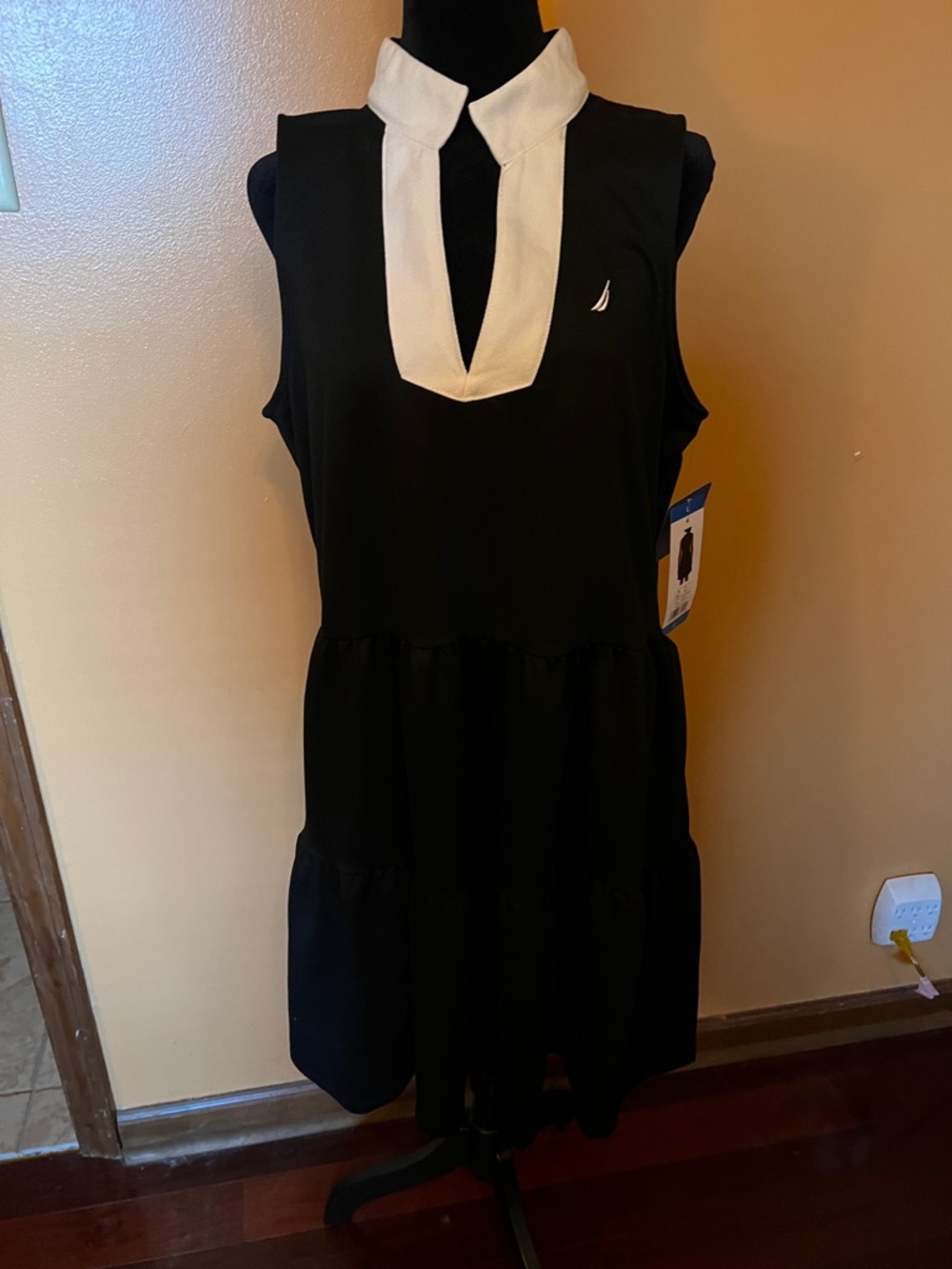 Nautica Black Sleeveless Dress with White V-Neck Trim